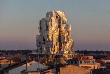 Tour de la Fondation Luma (Frank Gehry)